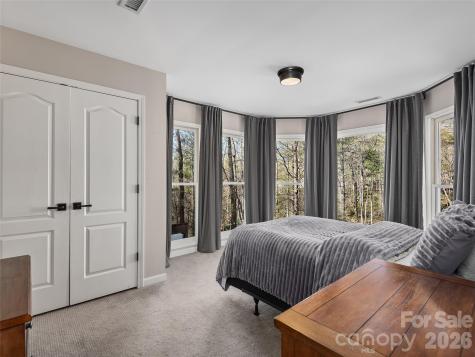 335 Red Fox Circle Asheville NC 28803