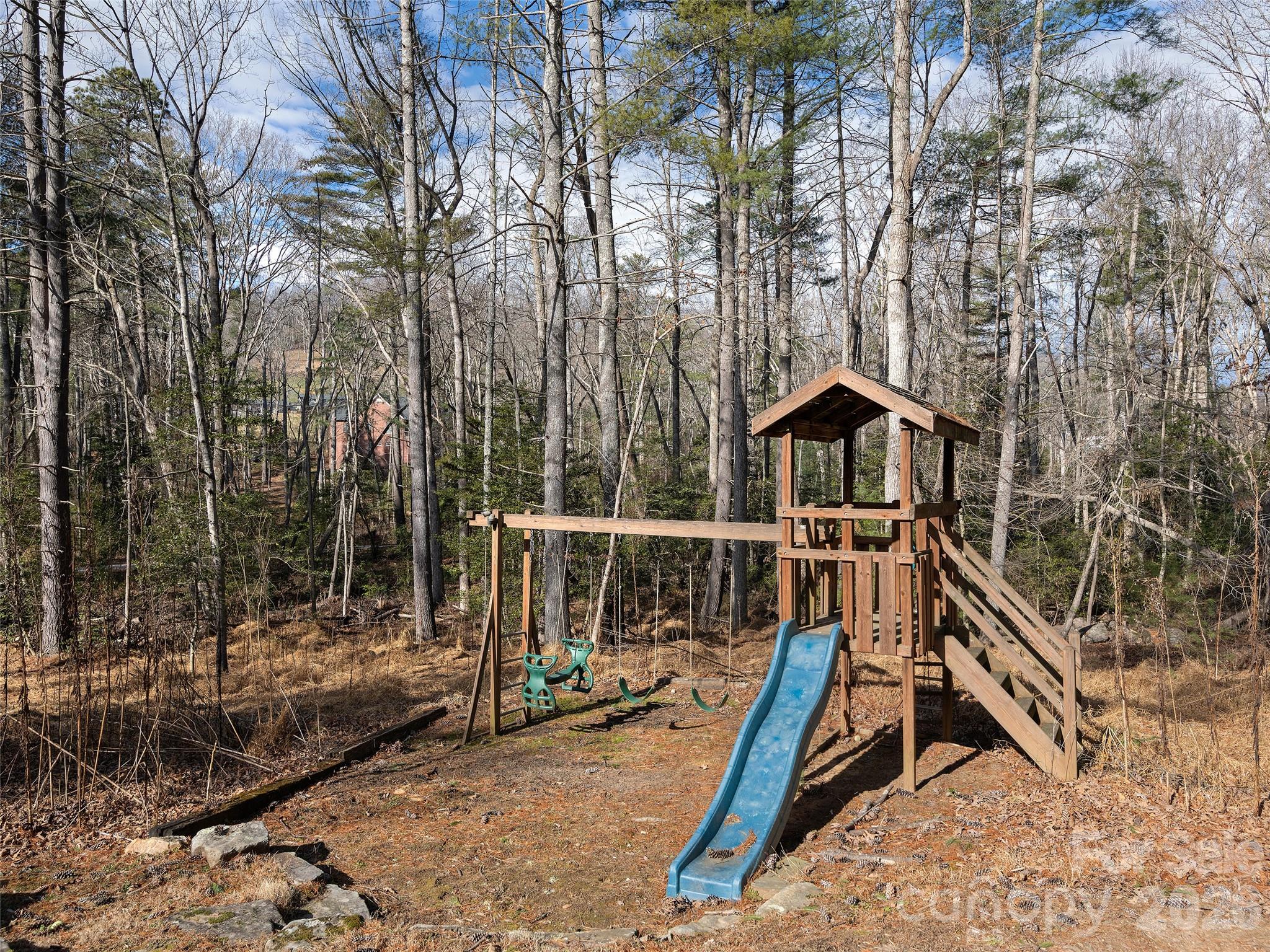 335 Red Fox Circle Asheville NC 28803