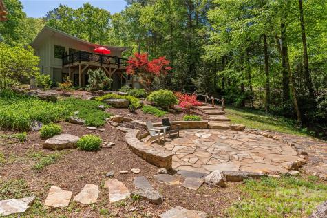5 Crooked Tree Lane Black Mountain NC 28711