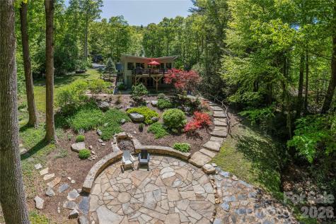 5 Crooked Tree Lane Black Mountain NC 28711