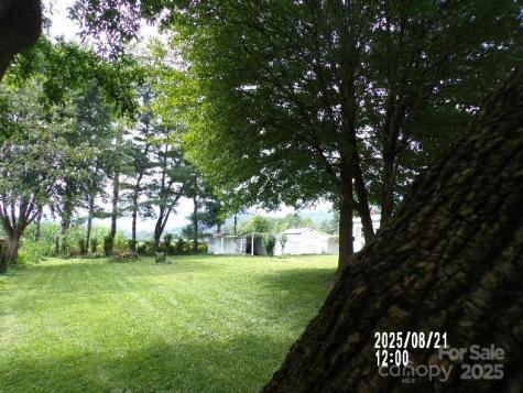 71 Flat Creek Road Waynesville NC 28785