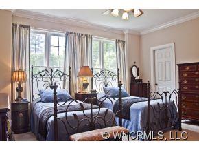 14 Devonshire Drive Weaverville NC 28787