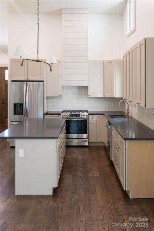 110 Unadilla Avenue Asheville NC 28803