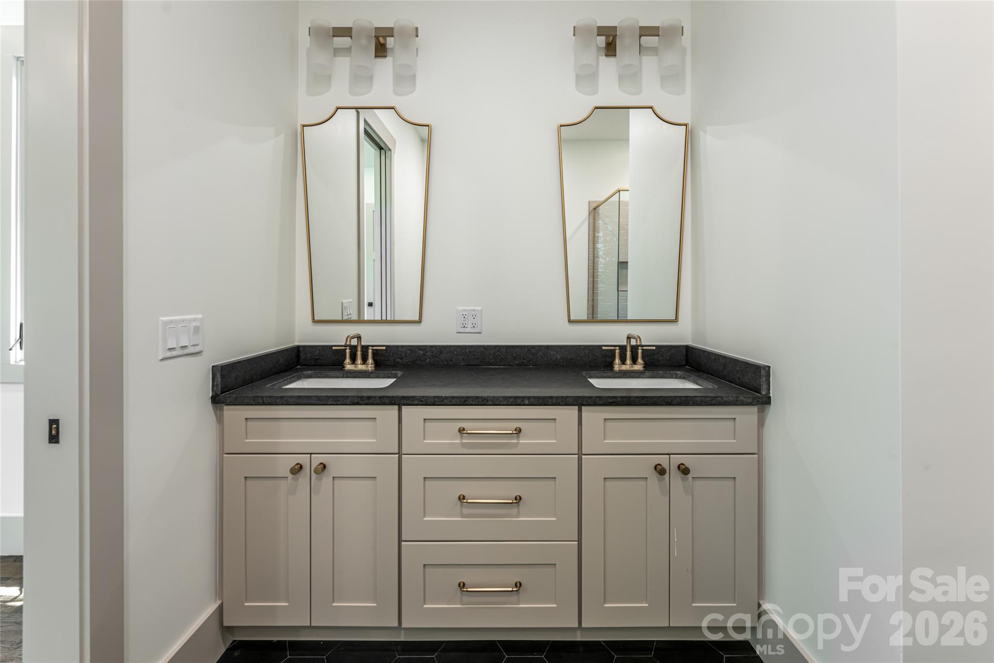 110 Unadilla Avenue Asheville NC 28803