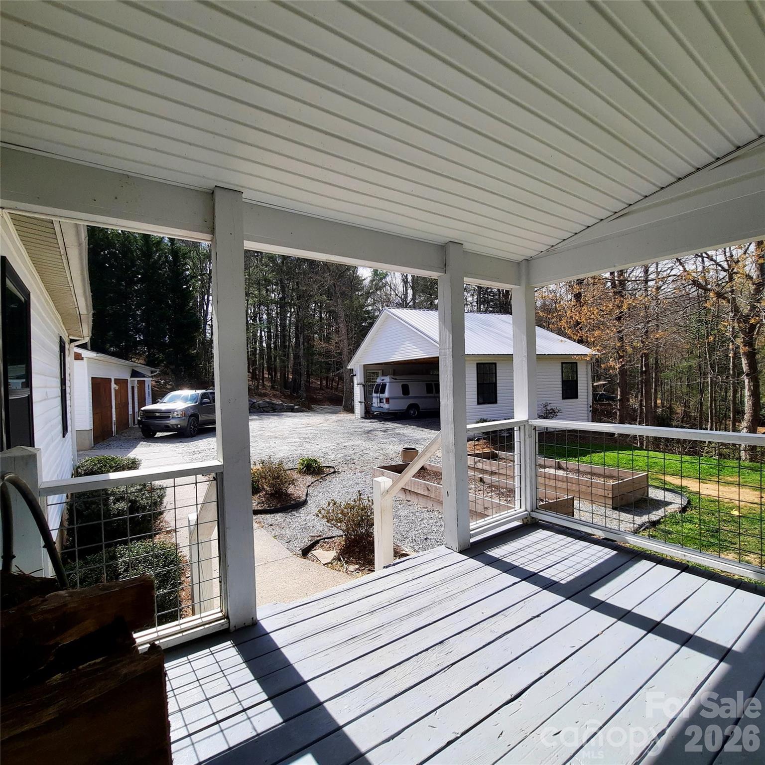 119 Grant Lane Saluda NC 28773