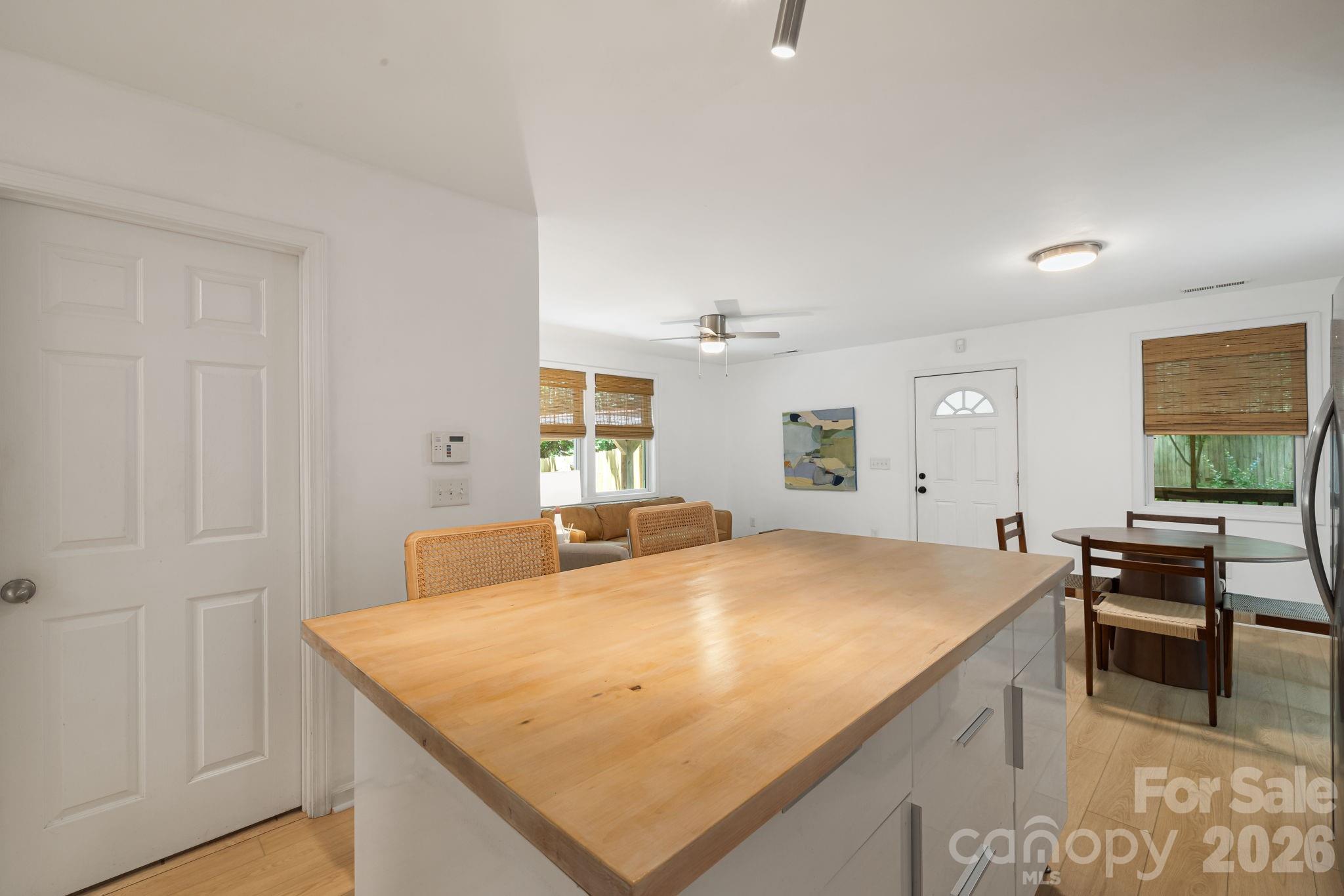 477 Governors View Road Asheville NC 28805