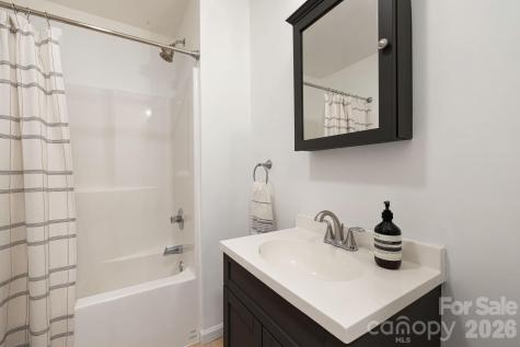 477 Governors View Road Asheville NC 28805