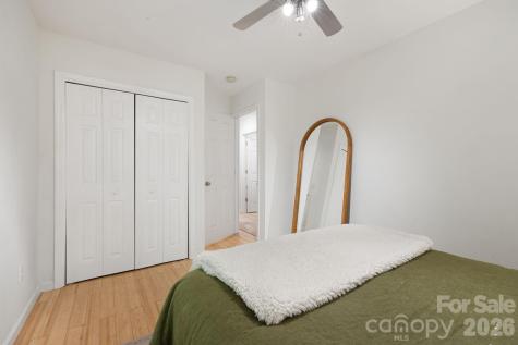 477 Governors View Road Asheville NC 28805