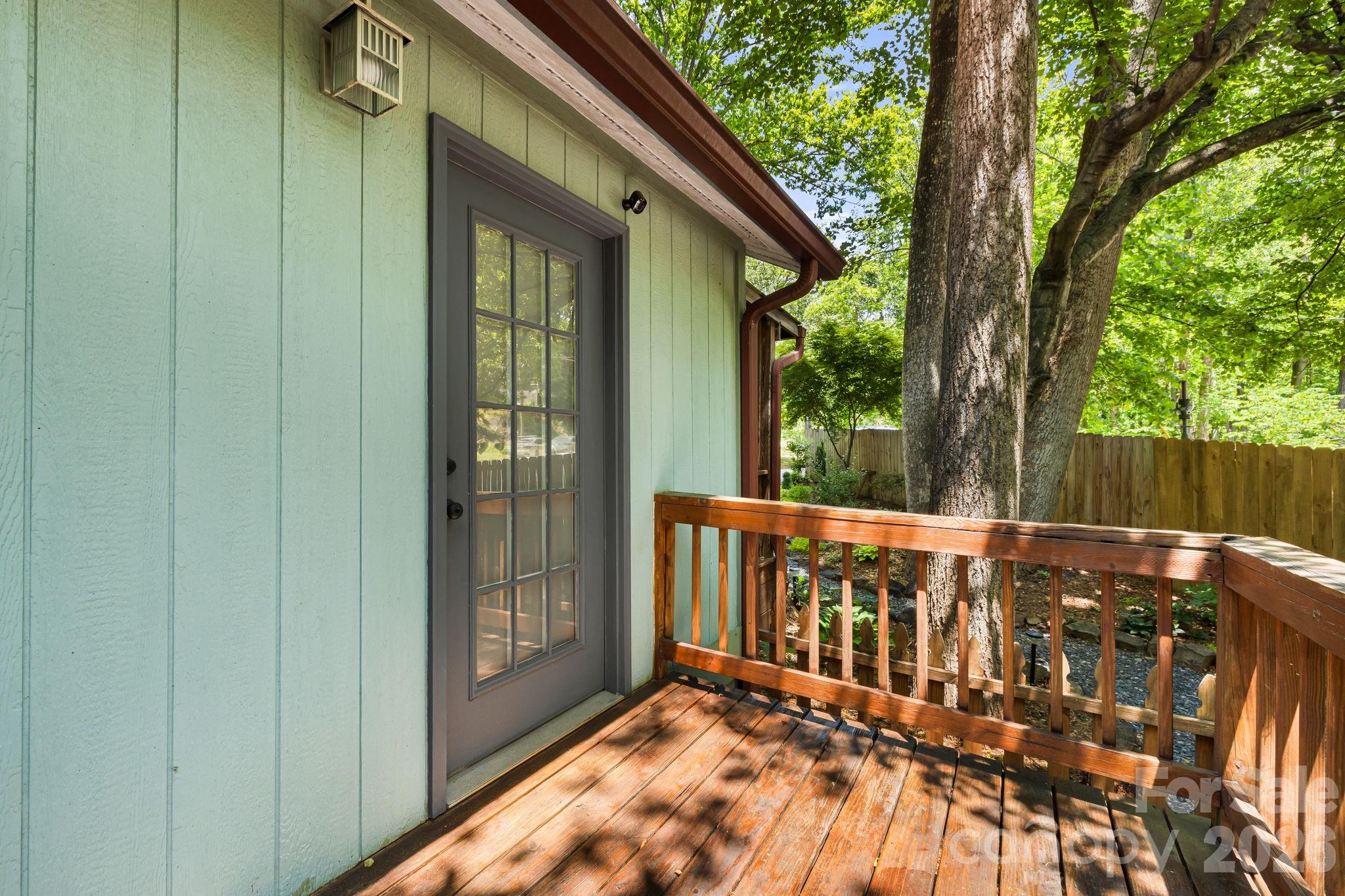 477 Governors View Road Asheville NC 28805