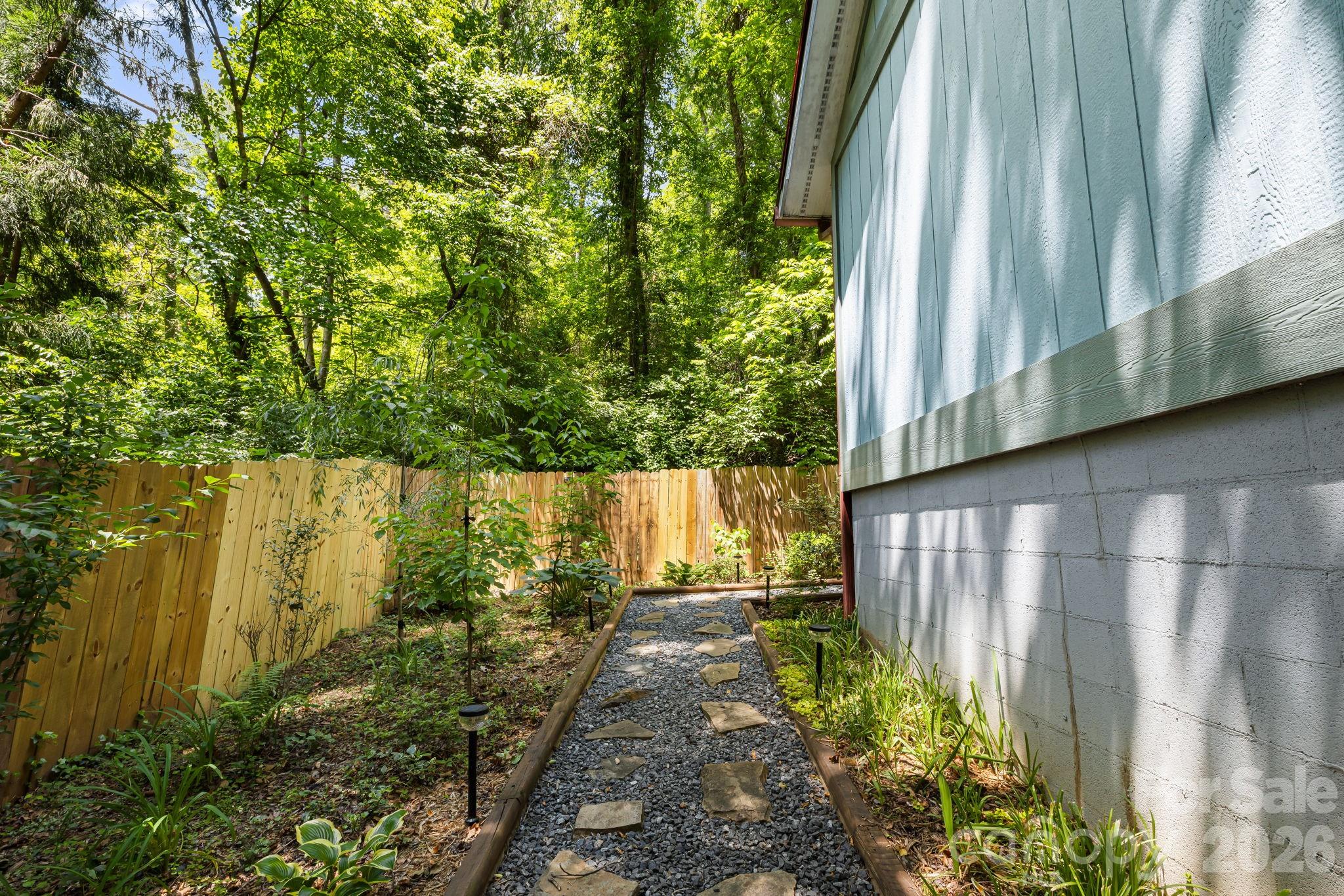 477 Governors View Road Asheville NC 28805
