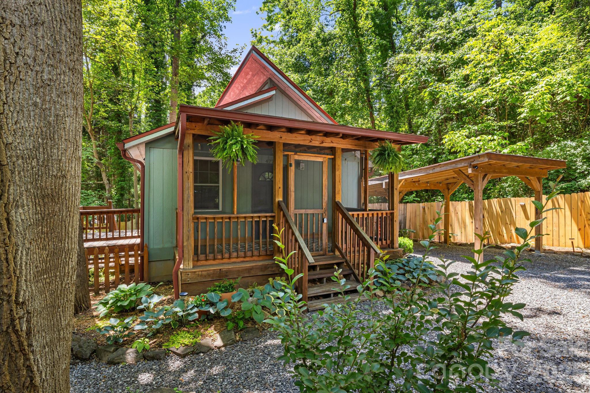 477 Governors View Road Asheville NC 28805