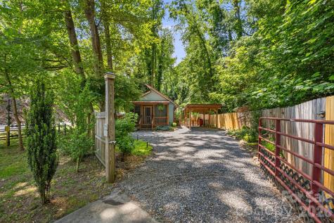 477 Governors View Road Asheville NC 28805