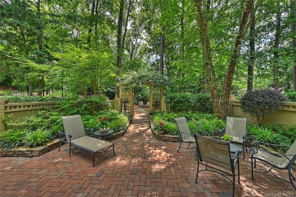 3912 Amyington Drive Charlotte NC 28226