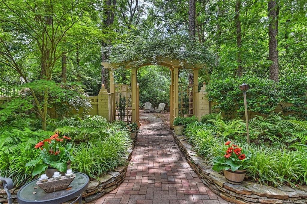 3912 Amyington Drive Charlotte NC 28226