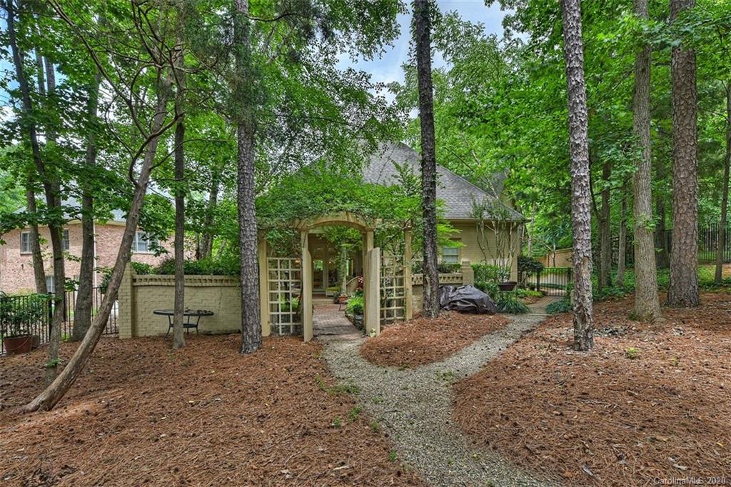3912 Amyington Drive Charlotte NC 28226