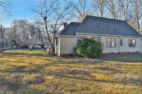 103 Third Street Black Mountain NC 28711