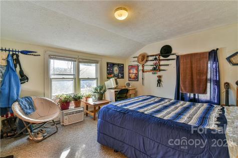 103 Third Street Black Mountain NC 28711