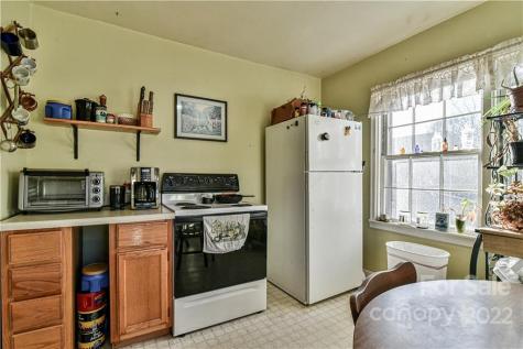 103 Third Street Black Mountain NC 28711