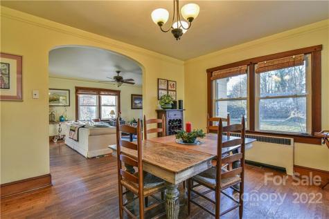 103 Third Street Black Mountain NC 28711
