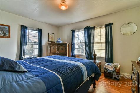 103 Third Street Black Mountain NC 28711