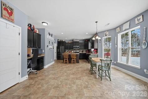 136 Mountain Island Drive Statesville NC 28677