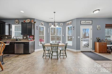 136 Mountain Island Drive Statesville NC 28677