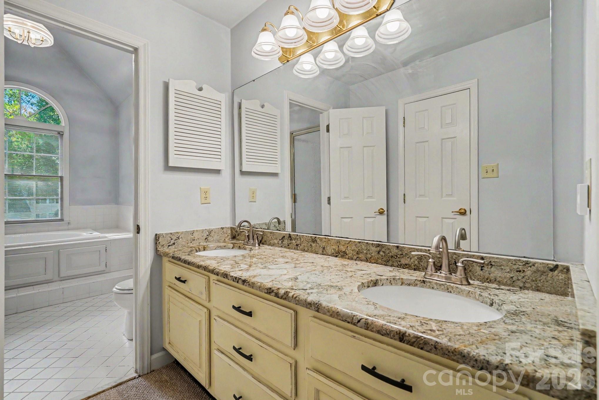 3032 Oakcroft Drive Matthews NC 28105