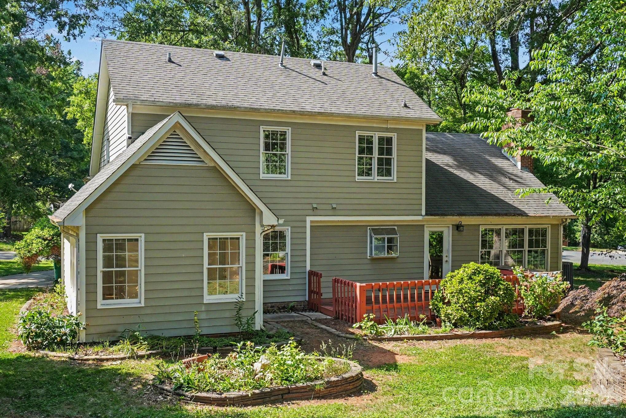 3032 Oakcroft Drive Matthews NC 28105