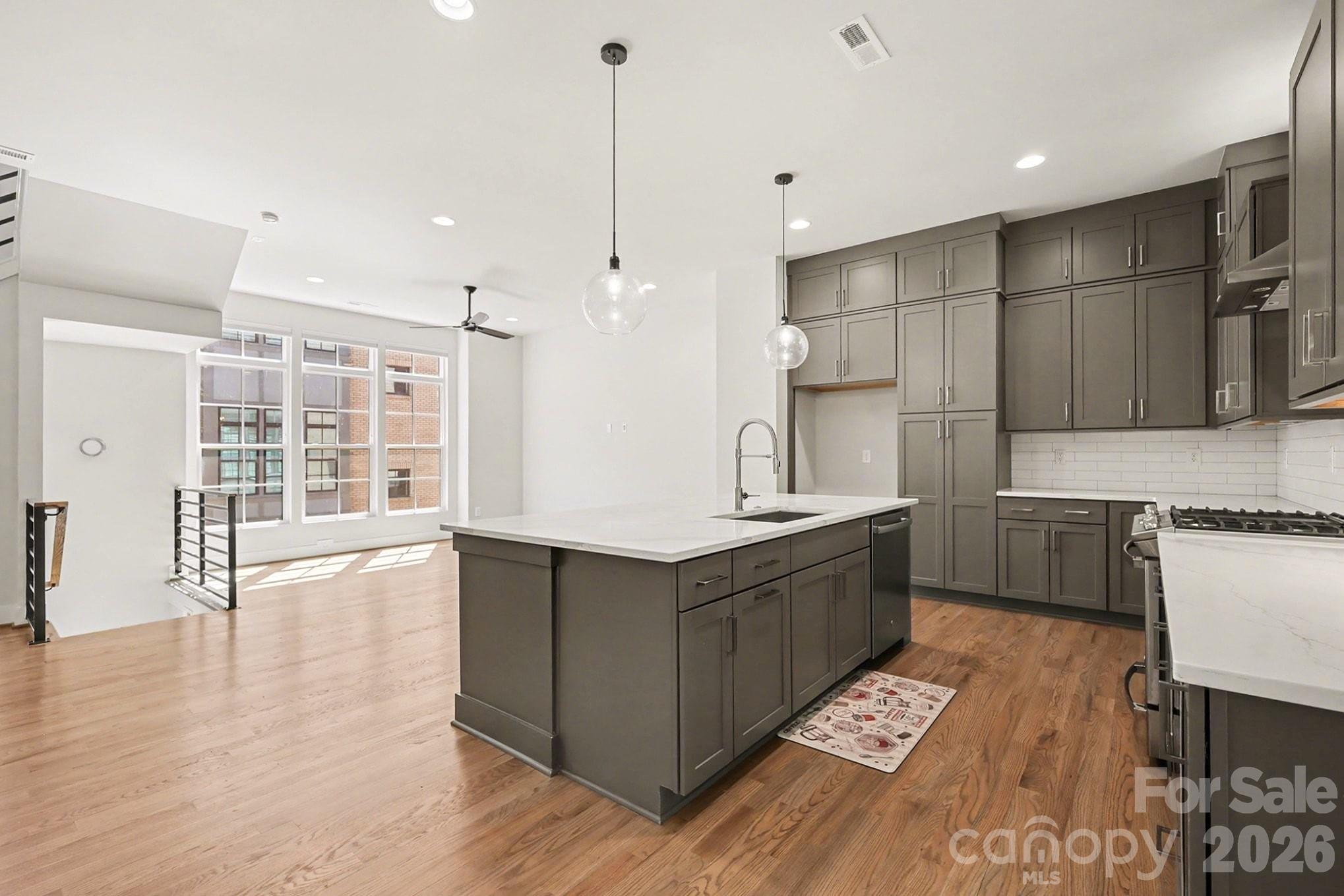 816 Madison Glen Lane Charlotte NC 28209