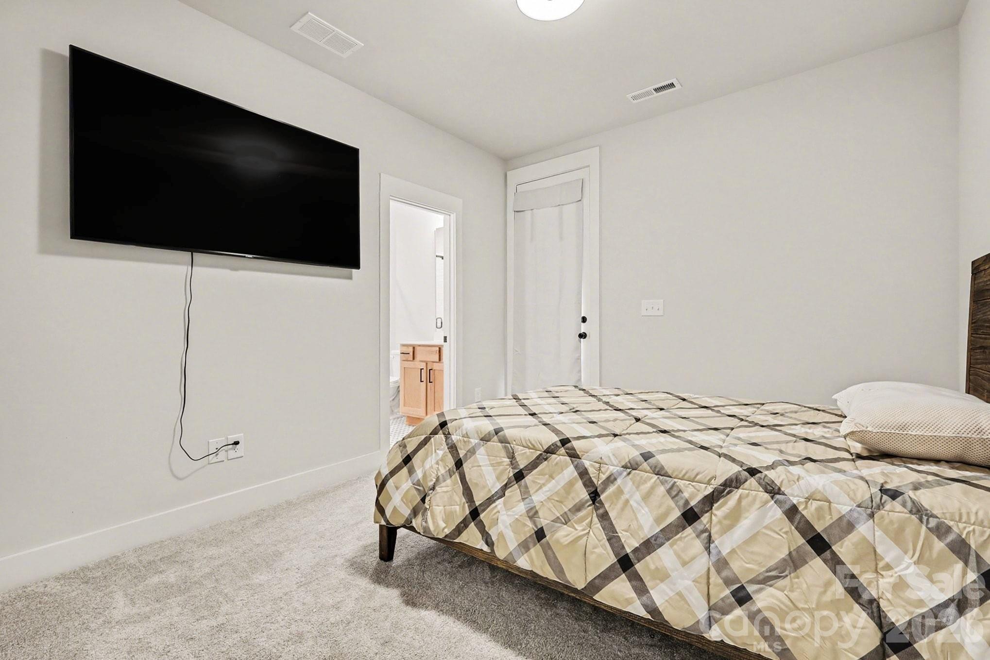 816 Madison Glen Lane Charlotte NC 28209