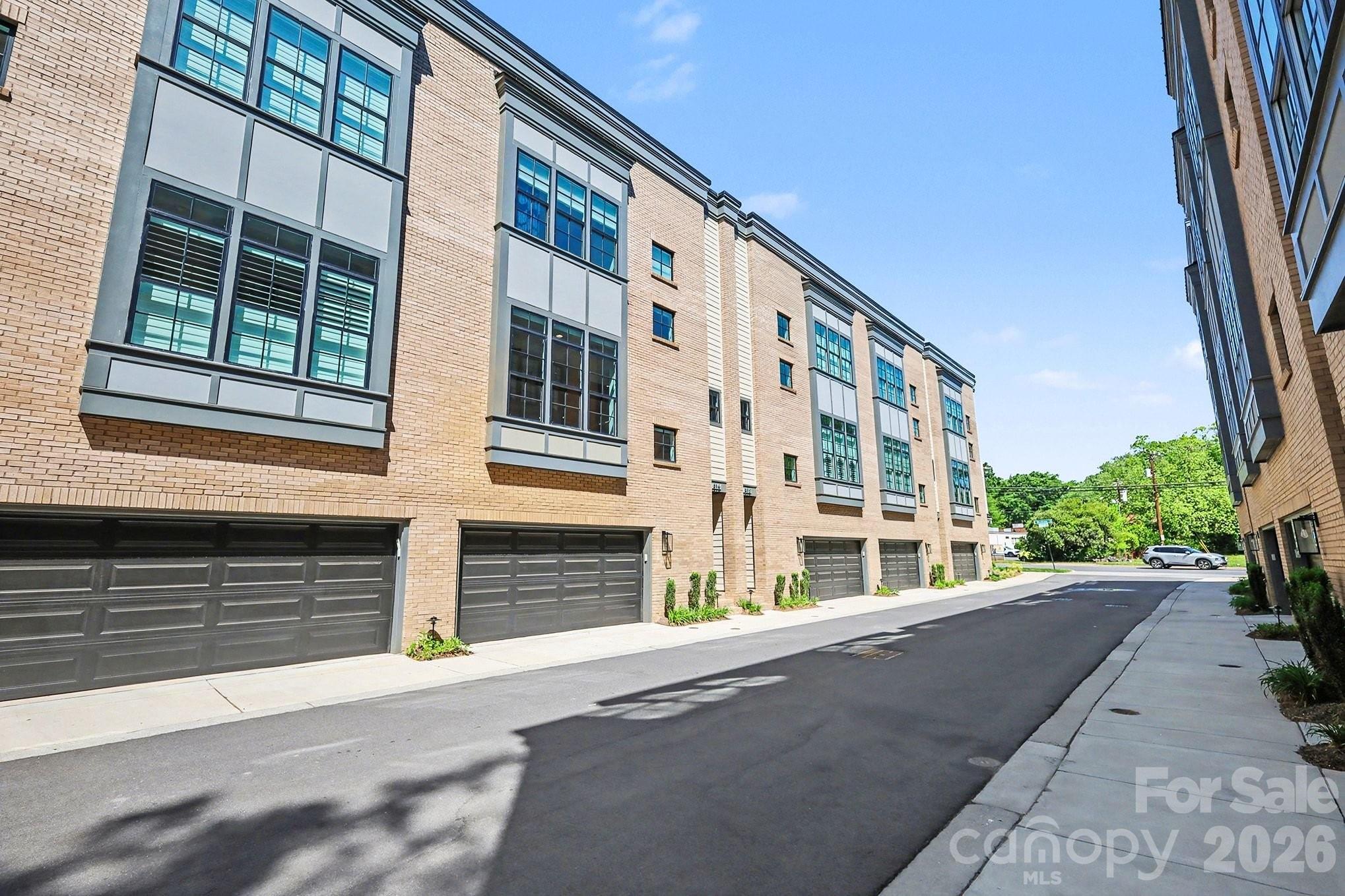 816 Madison Glen Lane Charlotte NC 28209