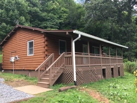 401 Grassy Creek Road Tuckasegee NC 28783