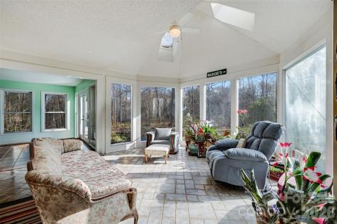 188 Oak Forest Circle Gaffney SC 29341