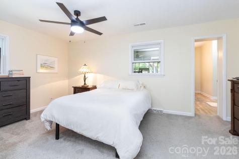 40 Wagon Road Asheville NC 28805