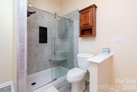 40 Wagon Road Asheville NC 28805
