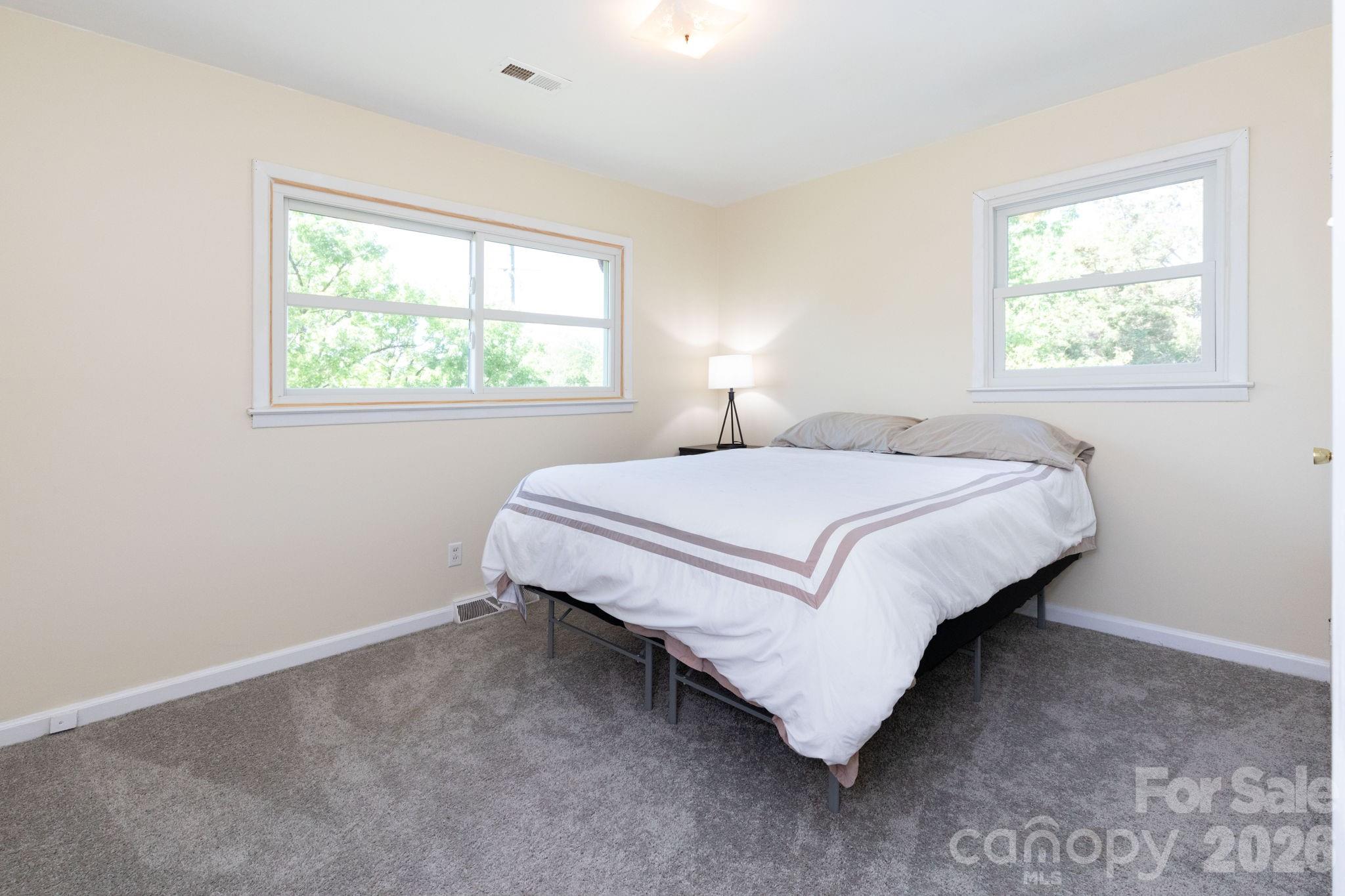 40 Wagon Road Asheville NC 28805