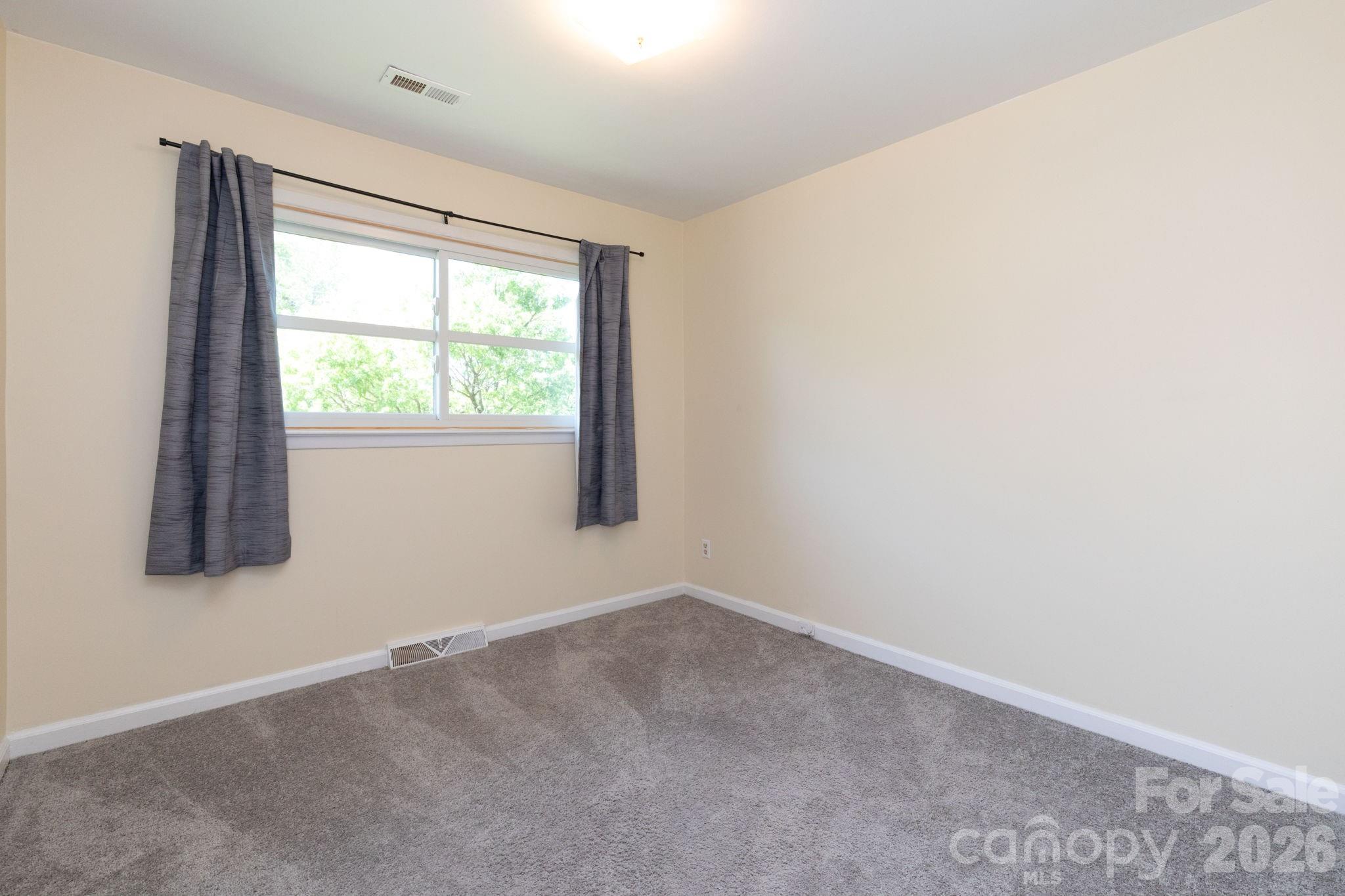 40 Wagon Road Asheville NC 28805