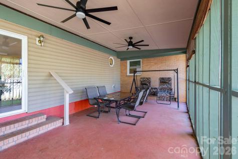 40 Wagon Road Asheville NC 28805