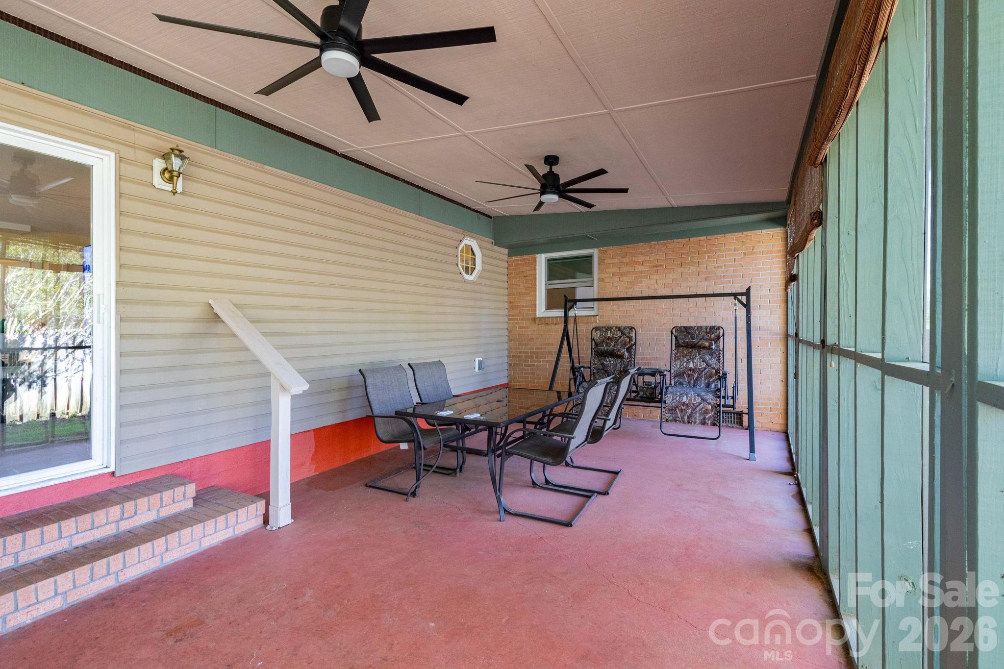 40 Wagon Road Asheville NC 28805