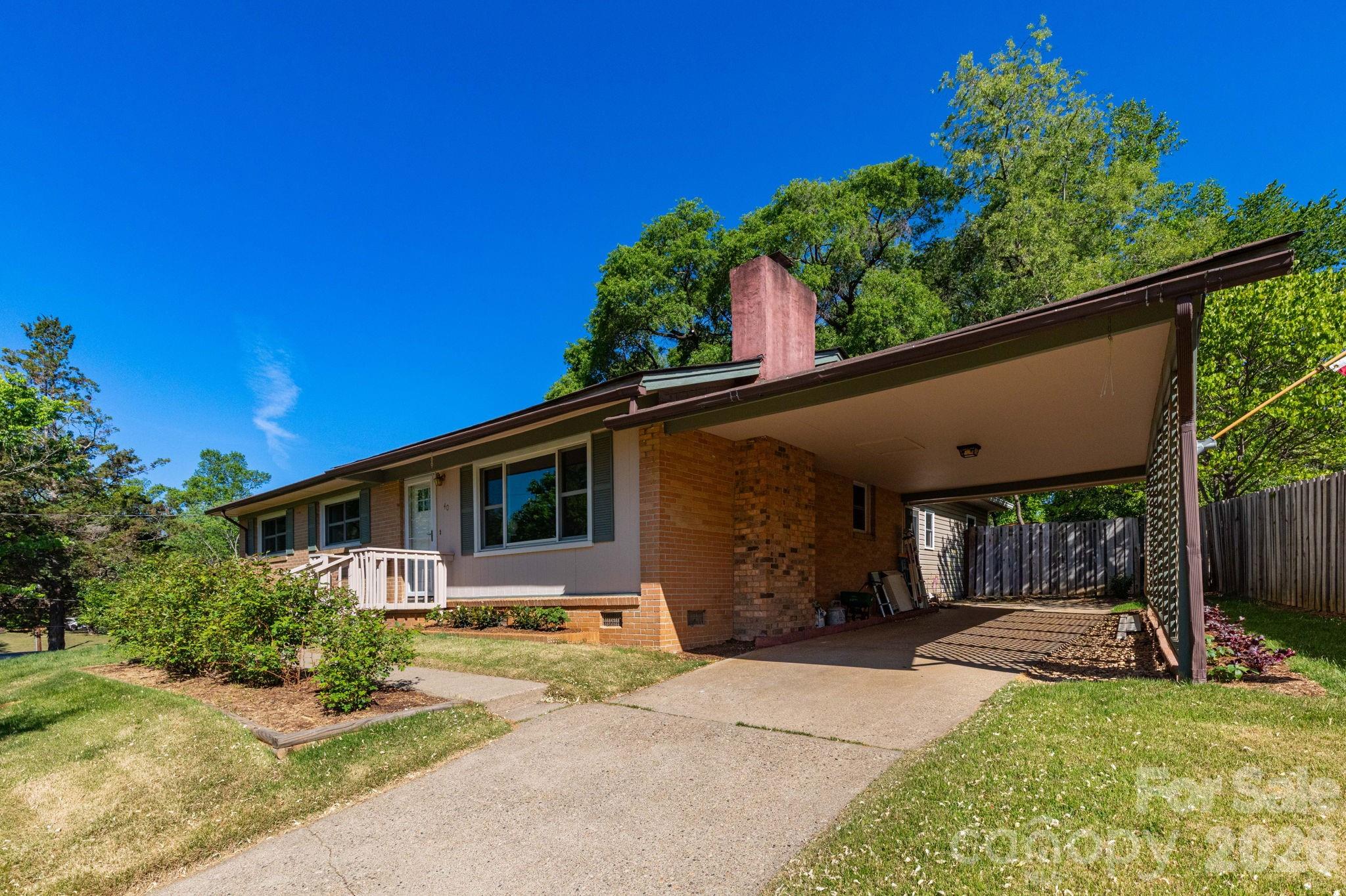 40 Wagon Road Asheville NC 28805