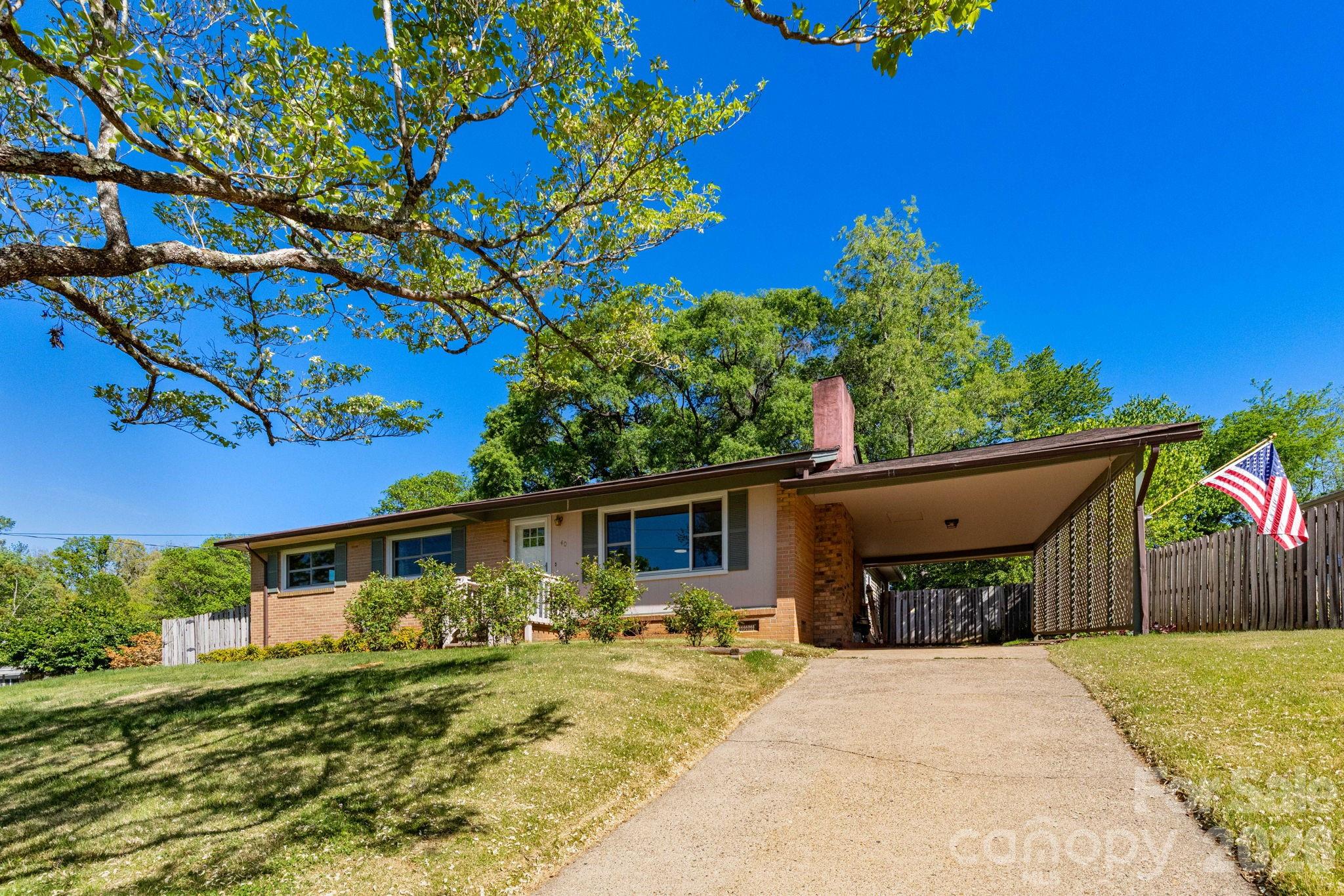 40 Wagon Road Asheville NC 28805
