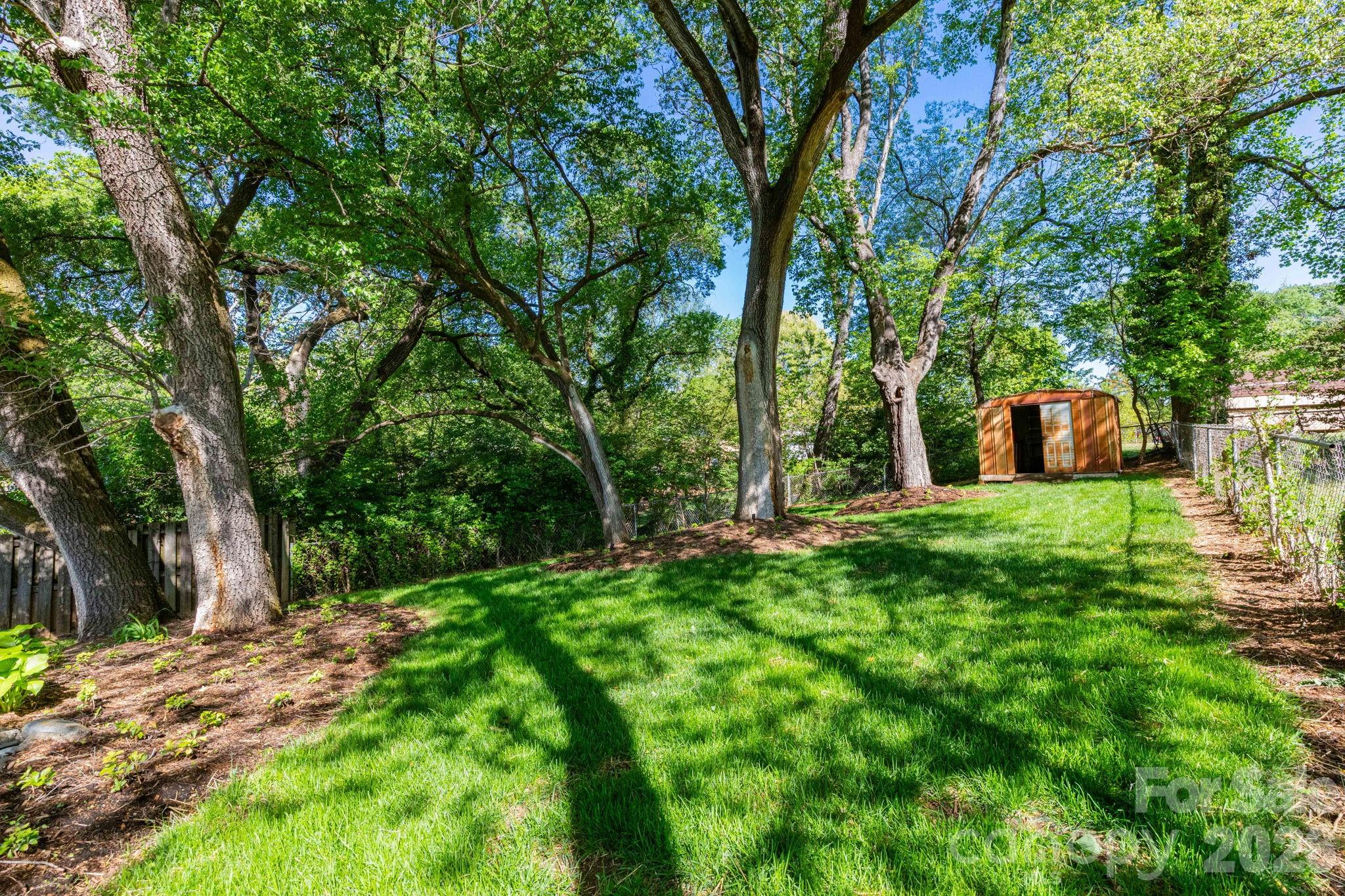 40 Wagon Road Asheville NC 28805