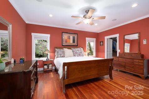 130 Black Oak Drive Asheville NC 28804