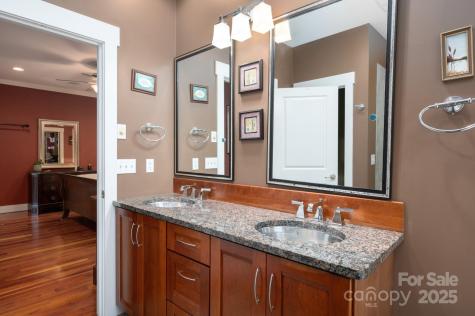 130 Black Oak Drive Asheville NC 28804