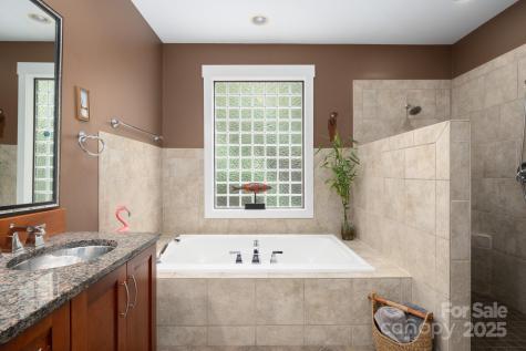 130 Black Oak Drive Asheville NC 28804