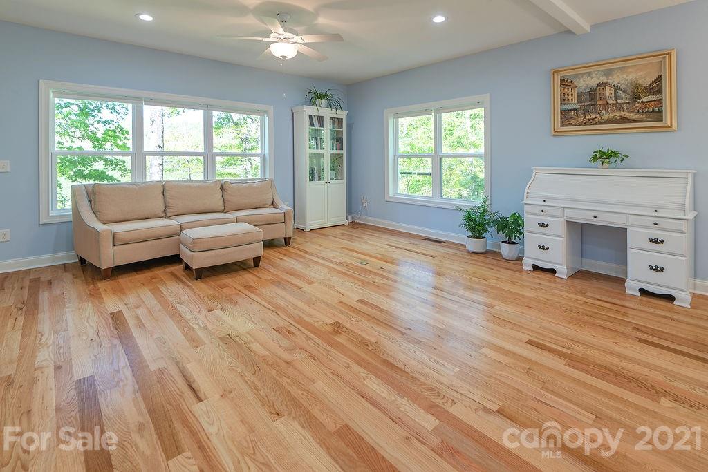 6 Smokey Road Asheville NC 28803