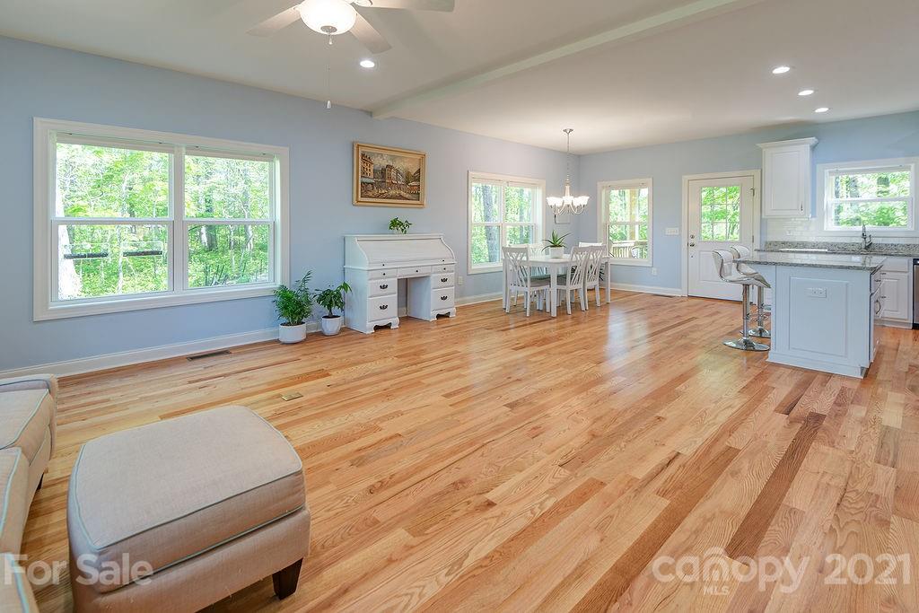 6 Smokey Road Asheville NC 28803