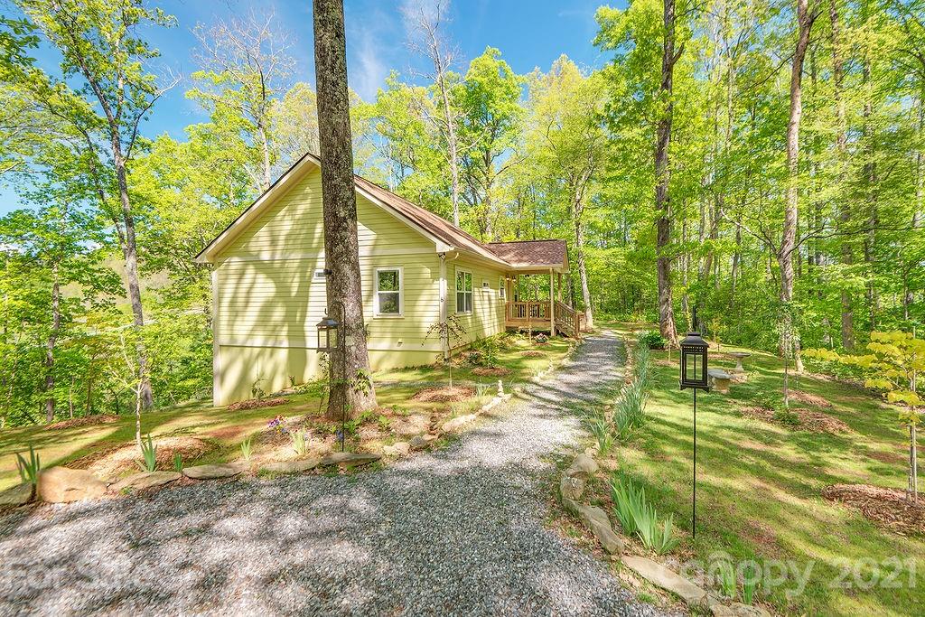 6 Smokey Road Asheville NC 28803