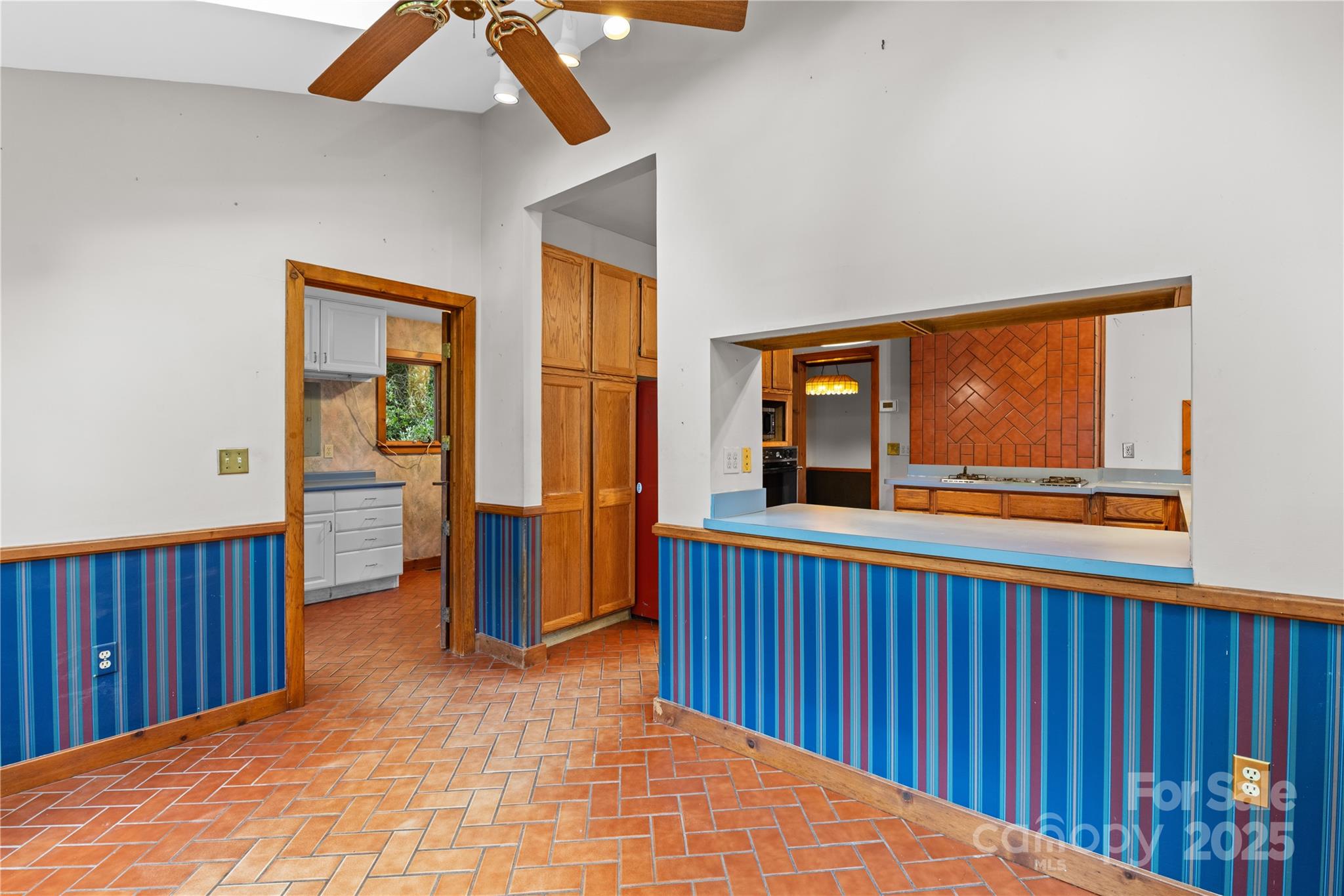 32 Delano Road Asheville NC 28805