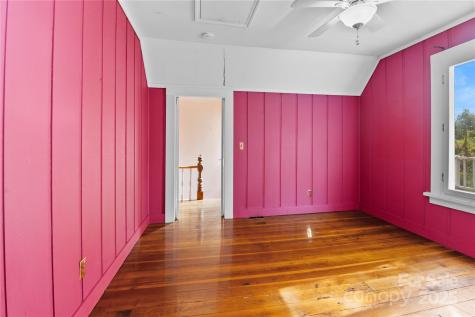 32 Delano Road Asheville NC 28805